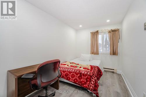 3 Hollyhedge Court, Brampton, ON - Indoor Photo Showing Bedroom