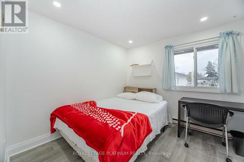 3 Hollyhedge Court, Brampton, ON - Indoor Photo Showing Bedroom