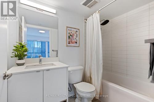 A316 - 1117 Cooke Boulevard, Burlington, ON - Indoor Photo Showing Bathroom