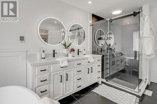 2 - 128 Morden Road, Oakville, ON - Indoor Photo Showing Bathroom