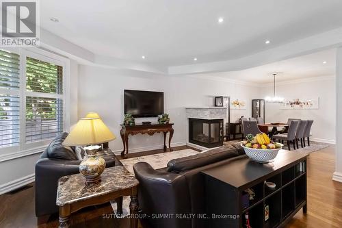 1195 Crestdale Road, Mississauga, ON - Indoor Photo Showing Living Room With Fireplace