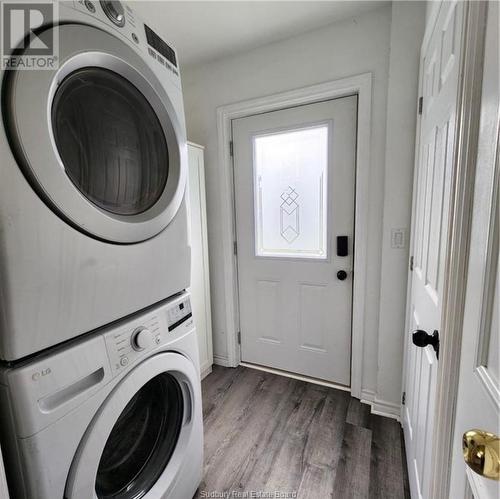 70 Mcintyre Street, Nairn Centre, ON - Indoor Photo Showing Laundry Room