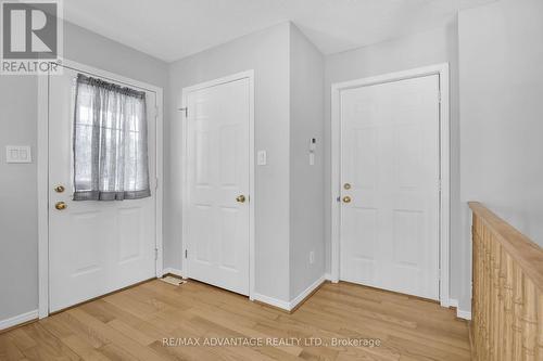 Inside garage entry - 1 - 515 Proudfoot Lane, London, ON - Indoor Photo Showing Other Room