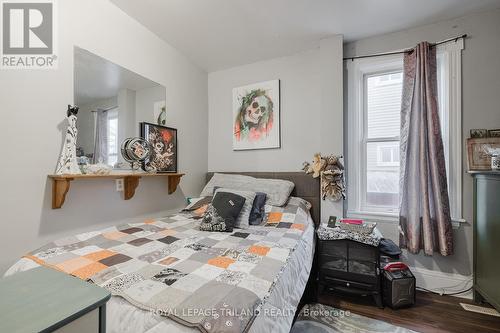 32 Mary Street W, St. Thomas, ON - Indoor Photo Showing Bedroom