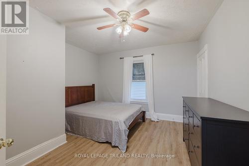 32 Mary Street W, St. Thomas, ON - Indoor Photo Showing Bedroom