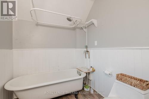 32 Mary Street W, St. Thomas, ON - Indoor Photo Showing Bathroom