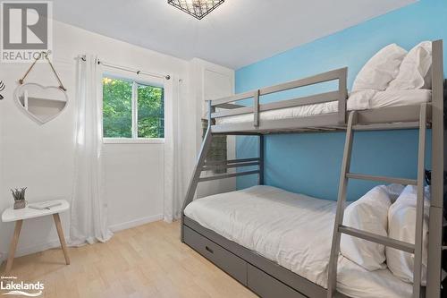 1335 Sherwood Forest Road, Bracebridge, ON - Indoor Photo Showing Bedroom