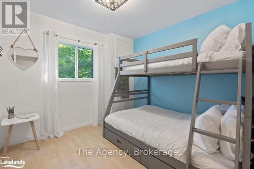 1335 Sherwood Forest Road, Bracebridge (Oakley), ON - Indoor Photo Showing Bedroom