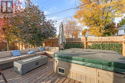 266 Kent Street, Port Colborne (878 - Sugarloaf), ON - Outdoor With Deck Patio Veranda