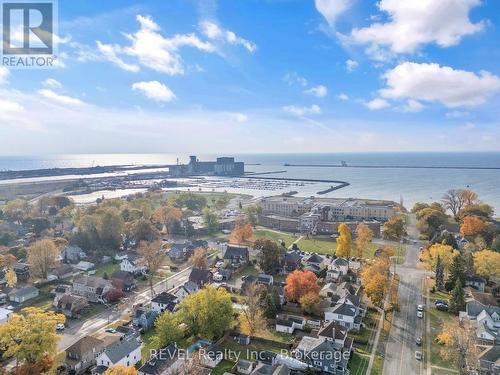 266 Kent Street, Port Colborne (878 - Sugarloaf), ON - Outdoor With Body Of Water With View