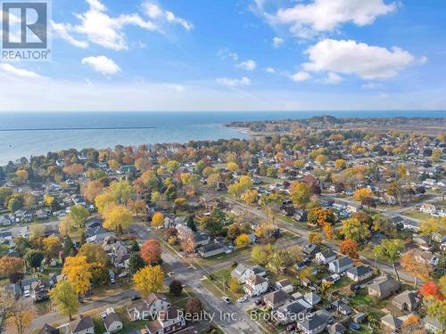 266 Kent Street, Port Colborne (878 - Sugarloaf), ON - Outdoor With Body Of Water With View