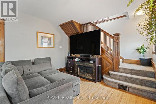 266 Kent Street, Port Colborne (878 - Sugarloaf), ON - Indoor Photo Showing Other Room