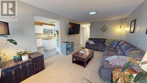 8711 88 Street, Fort St. John, BC - Indoor Photo Showing Living Room