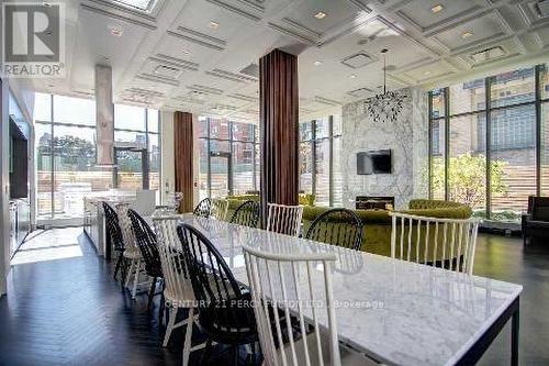 1008 - 775 King Street W, Toronto, ON - Indoor Photo Showing Dining Room