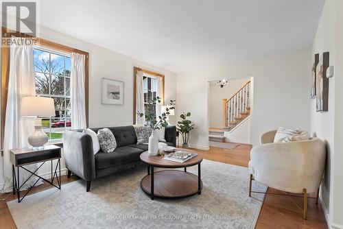 116 Brunswick Street, Oshawa (Donevan), ON - Indoor Photo Showing Living Room