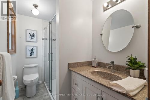 116 Brunswick Street, Oshawa (Donevan), ON - Indoor Photo Showing Bathroom