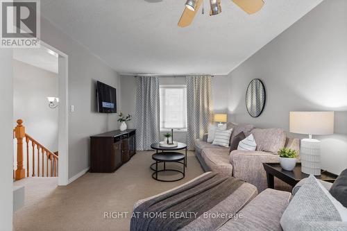 8 Mancini Dr Drive, Kawartha Lakes (Woodville), ON - Indoor Photo Showing Living Room