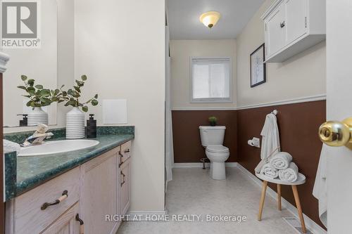 8 Mancini Dr Drive, Kawartha Lakes (Woodville), ON - Indoor Photo Showing Bathroom