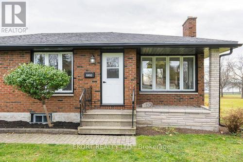 239 Dundas Street W, Belleville, ON - Outdoor