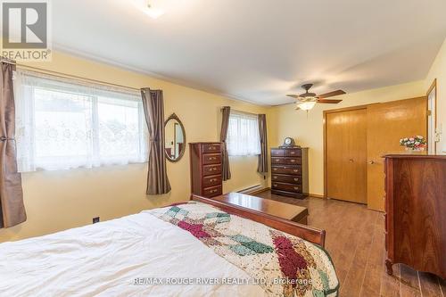 882 Cochrane Crescent, Peterborough (Northcrest), ON - Indoor Photo Showing Bedroom