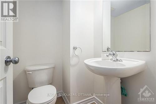 639 Louis Toscano Drive, Ottawa, ON - Indoor Photo Showing Bathroom