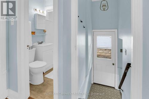 15 Verdun Avenue, St. Catharines, ON - Indoor Photo Showing Bathroom