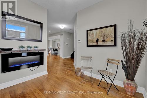 12 - 60 Dufferin Avenue, Brantford, ON - Indoor Photo Showing Other Room