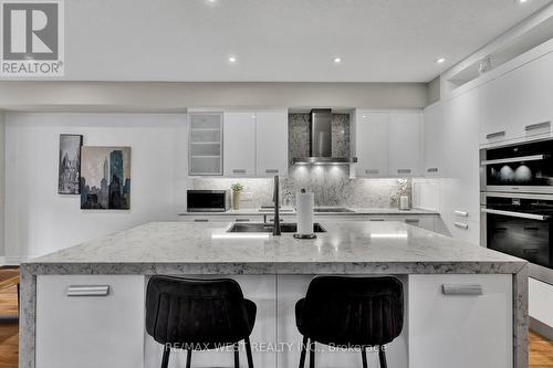 12 - 60 Dufferin Avenue, Brantford, ON - Indoor Photo Showing Kitchen With Upgraded Kitchen