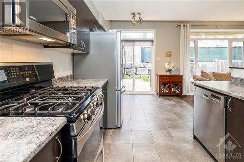 155 Challenge Crescent, Orleans, ON - Indoor Photo Showing Kitchen With Stainless Steel Kitchen