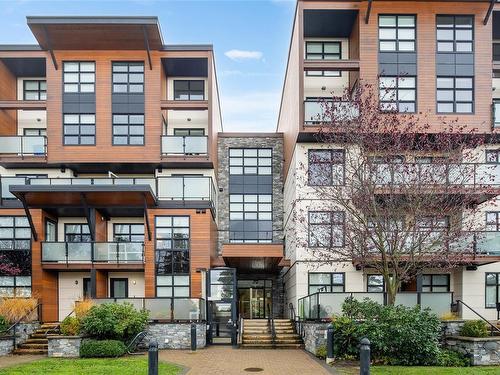 203-4000 Shelbourne St, Saanich, BC - Outdoor With Balcony With Facade