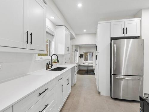 Kitchen - 375 Av. Glengarry, Mont-Royal, QC - Indoor Photo Showing Kitchen