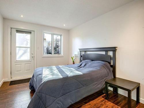 Bedroom - 101-2500 Rue St-Antoine O., Montréal (Le Sud-Ouest), QC - Indoor Photo Showing Bedroom