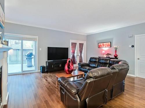 Salon - 8 Rue Du Gouvernail, Gatineau (Hull), QC - Indoor Photo Showing Living Room With Fireplace