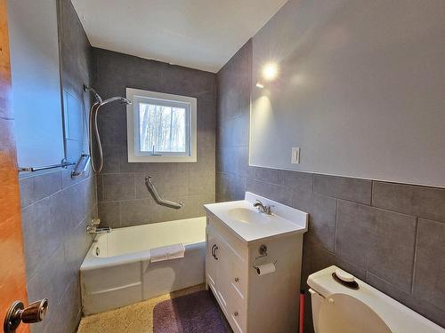 Salle de bains - 322B Route Du Nord, Brownsburg-Chatham, QC - Indoor Photo Showing Bathroom