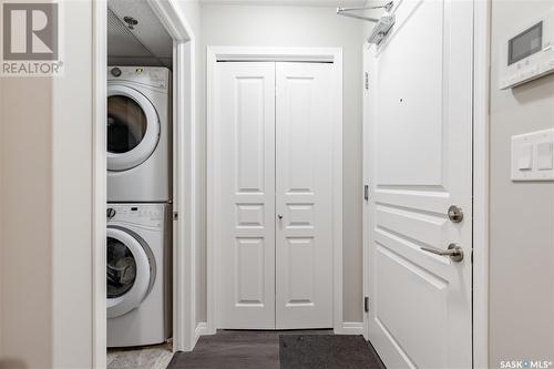 2101 104 Willis Crescent, Saskatoon, SK - Indoor Photo Showing Laundry Room