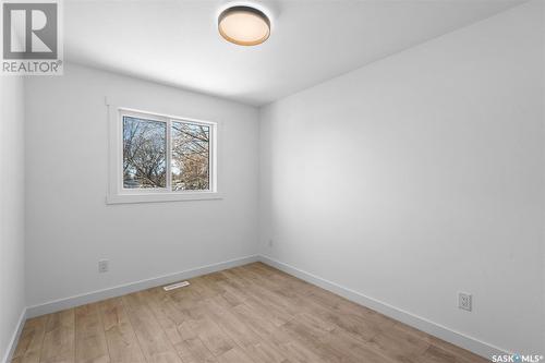 917 J Avenue, Saskatoon, SK - Indoor Photo Showing Other Room