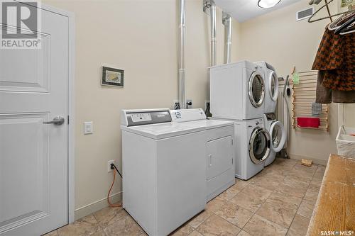 301 530 J Avenue S, Saskatoon, SK - Indoor Photo Showing Laundry Room