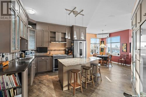 301 530 J Avenue S, Saskatoon, SK - Indoor Photo Showing Kitchen With Double Sink With Upgraded Kitchen