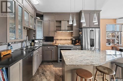 301 530 J Avenue S, Saskatoon, SK - Indoor Photo Showing Kitchen With Double Sink With Upgraded Kitchen