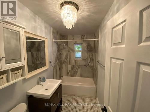 171 Broadview Avenue, Toronto, ON - Indoor Photo Showing Bathroom