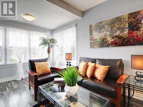 Main - 21 Maple Street, Oshawa, ON - Indoor Photo Showing Living Room