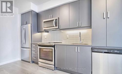 2911 - 7895 Jane Street, Vaughan, ON - Indoor Photo Showing Kitchen With Stainless Steel Kitchen With Upgraded Kitchen