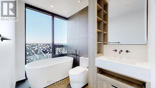 4702 - 55 Charles Street, Toronto, ON - Indoor Photo Showing Bathroom