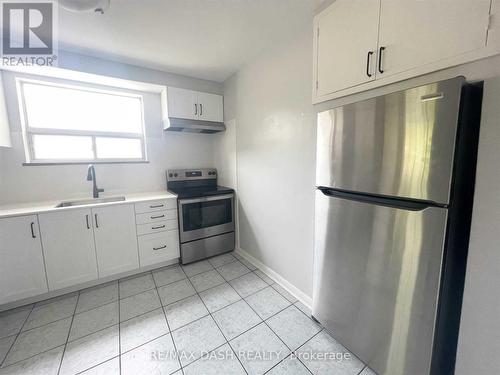 Upper - 79 Greensides Avenue, Toronto, ON - Indoor Photo Showing Kitchen