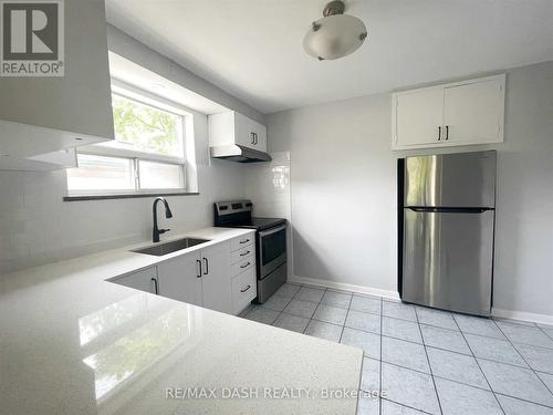 Upper - 79 Greensides Avenue, Toronto, ON - Indoor Photo Showing Kitchen