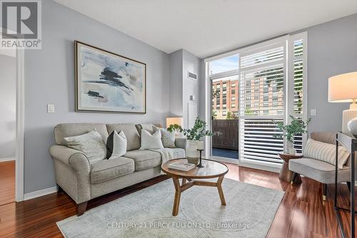 114 - 1000 The Esplanade N, Pickering, ON - Indoor Photo Showing Living Room