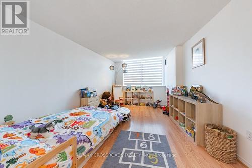 1107 - 270 Davis Drive, Newmarket, ON - Indoor Photo Showing Bedroom