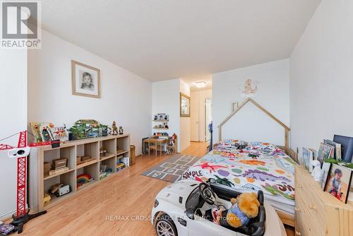 1107 - 270 Davis Drive, Newmarket, ON - Indoor Photo Showing Bedroom