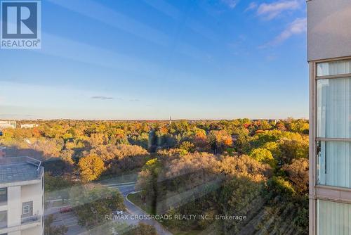 1107 - 270 Davis Drive, Newmarket, ON - Outdoor With View