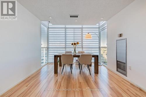 1107 - 270 Davis Drive, Newmarket, ON - Indoor Photo Showing Dining Room